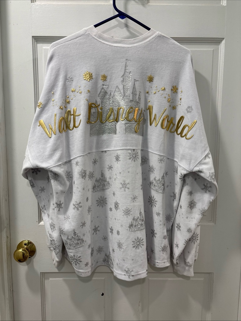 Walt Disney World Spirit Jersey Size L Velour Christmas Gold Silver Castle NWOT - Picture 1 of 9